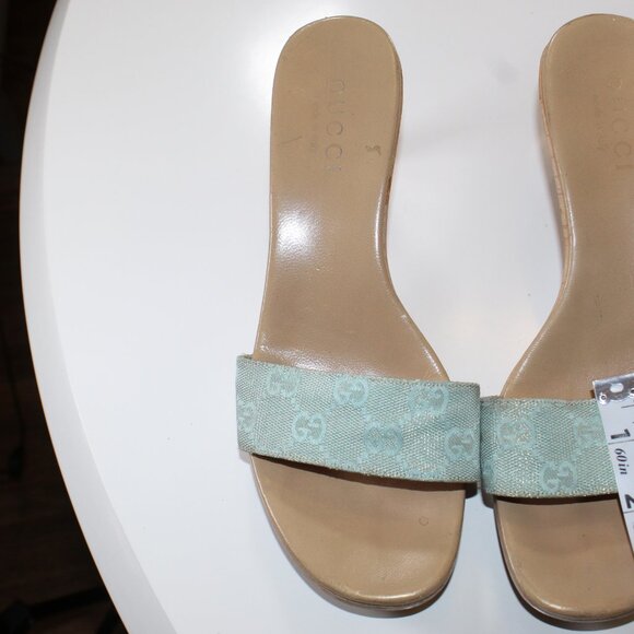Authentic Gucci Sea Green Iridescent Cloth Mule Sandal size 8 vintage classic - Picture 7 of 14